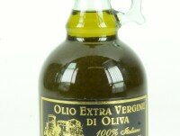 Olio di Oliva. Bottiglie di olio EVO le confezioni vanno dalle Bottiglie di ogni misura alle lattine