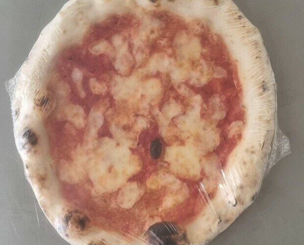 Pizza Margherita Contemporanea